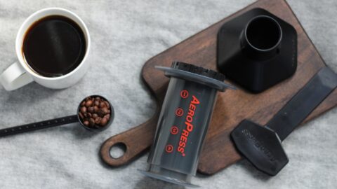The AeroPress Standard Method: Why Agitation Controls Your Brew More Than Time