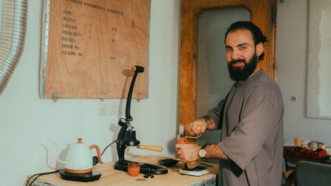 The Best Entry Level Espresso Setup: The Grinder Bottleneck That Breaks Beginners (Revised)